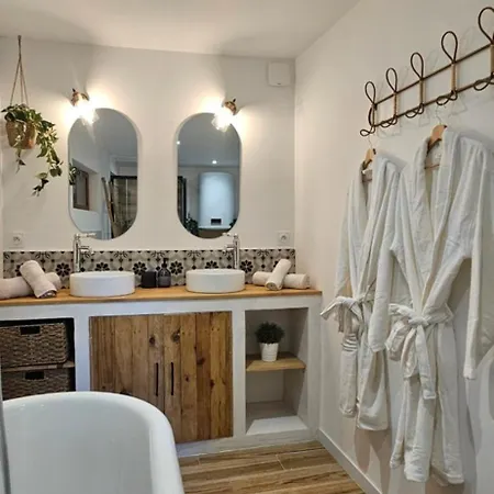 Country house Essencia, Dans Les Collines De Toulon