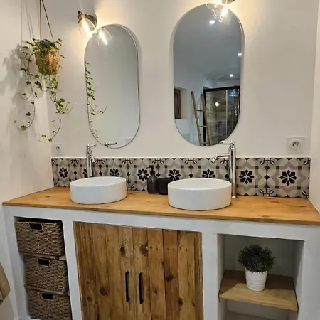 Kır Evi Essencia, Dans Les Collines De Toulon