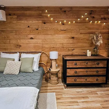 Kır Evi Essencia, Dans Les Collines De *