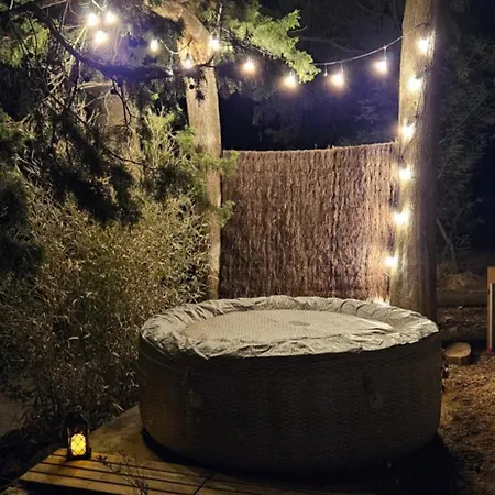 Kır Evi Essencia, Dans Les Collines De *