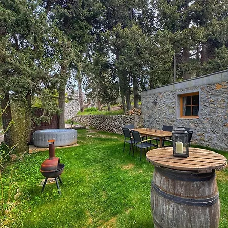 Kır Evi Essencia, Dans Les Collines De *