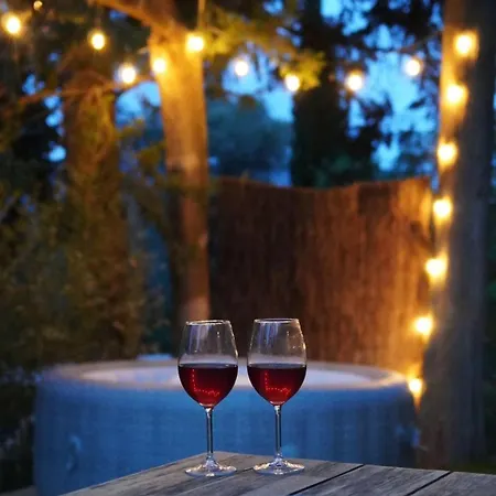 Essencia, Dans Les Collines De Kır Evi