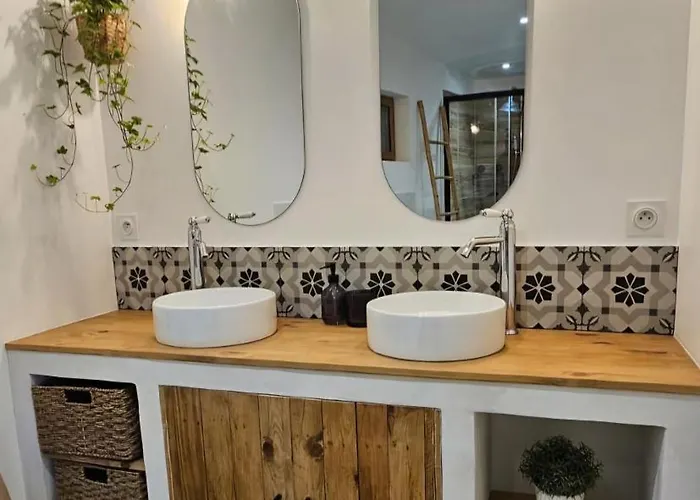 Country house Essencia, Dans Les Collines De Toulon